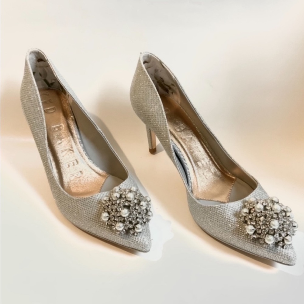 Ted Baker Darlill Metallic Brooch Heel Pump Silver Ted Baker London - Picture 4 of 16
